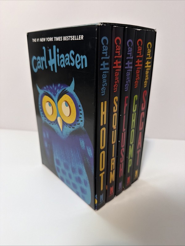 Carl Hiaasen 5 Book Lot Young Readers, Hoot, Flush, Scat, Chomp, & Squirm