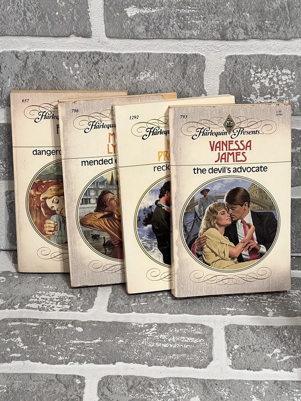 Harlequin Presents Lot Of 4 Vintage Paperback Books