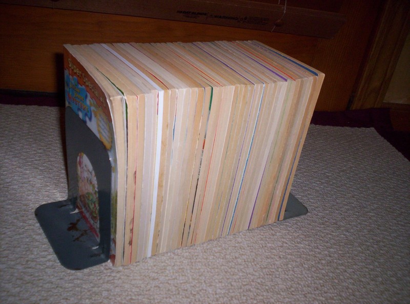 LOT of 36 JIGSAW JONES SC Book Lot by James Preller Inc. 3 SUPER SPECIALS gallery