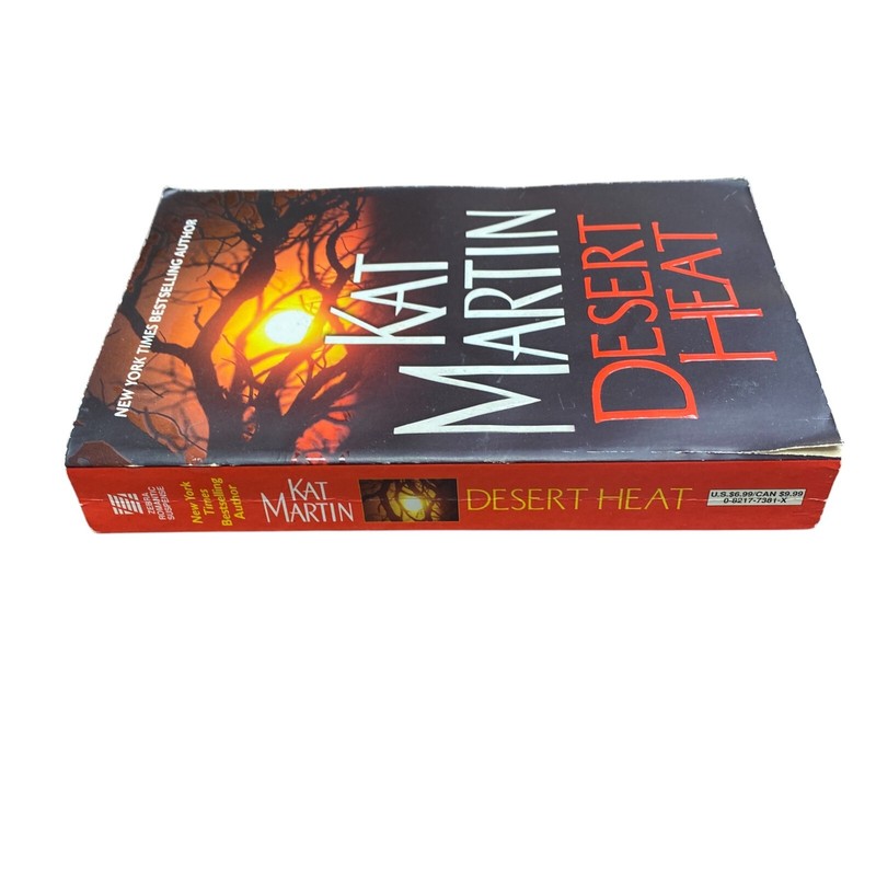 Desert Heat (Sinclair Sisters) - Paperback, by Martin Kat - Acceptable gallery