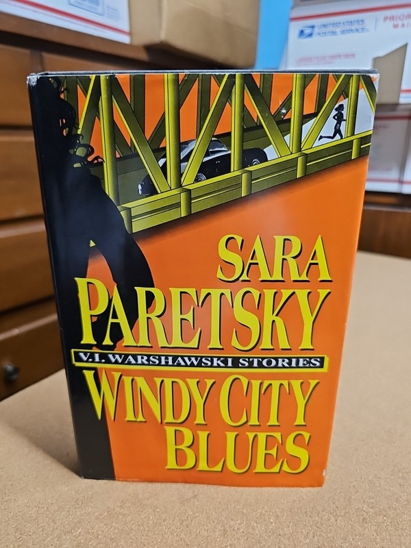 V. I. Warshawski Novel Ser.: V.I. for Short by Sara Paretsky (1995, Hardcover)