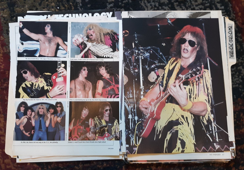 Lot of TWISTED SISTER Vtg 1980s Magazine Clippings Hard Rock Hairbands 67 Pages gallery
