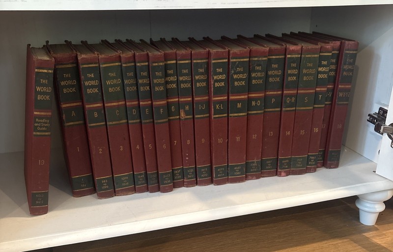 Vintage The World Book Encyclopedia In 19 Volumes and Reading & Study Guide 1958