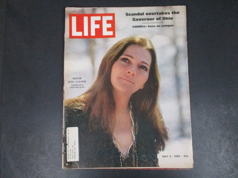VTG Life Magazine: May 2 1969 Singer Judy Collins/Cornell Guns on Campus