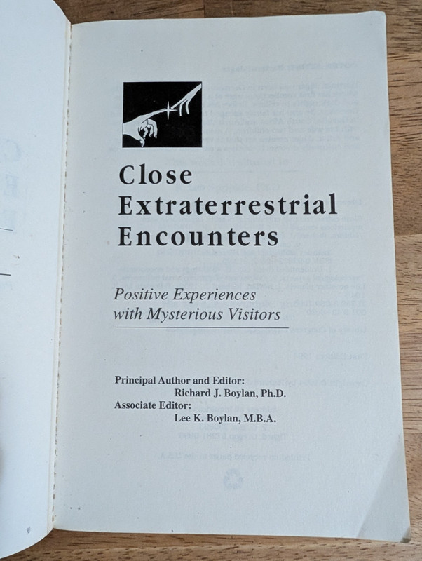 Close Extraterrestrial Encounters Alien UFO Experiences First Edition - Boylan gallery