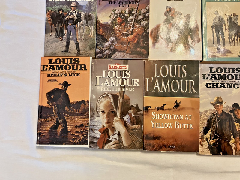Louis Lamour Vintage Lot of 22 Paperback Books gallery