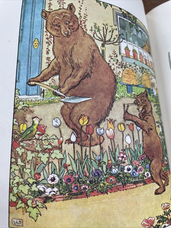 Lot 6 Vintage DANDELION LIBRARY Children's Classic 2 in 1 Flip Books 12 Stories gallery