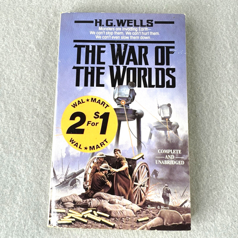 The War of the Worlds by HG Wells Vintage Wal-Mart Edition Paperback Book