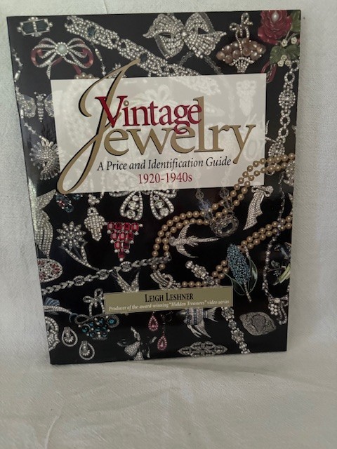 Warman’s Vintage Jewelry: Identification and Price Guide 1920-40’s Leigh Leshner