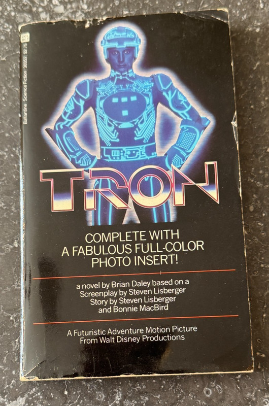 Tron Paperback Book Brian Daley Disney Movie tie in vintage 1982 First Edition