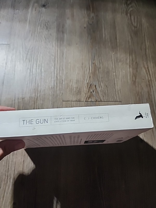 The Gun The Ak-47and The Evolution Of War C.J. CHIVERS SOFTCOVER 2010 gallery