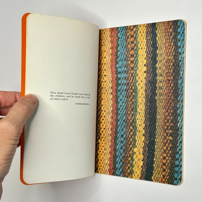 Home Crafts Guide "An Introduction to Natural Dyeing" Thresh (1973, Paperback) gallery