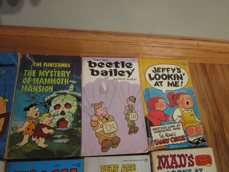 LOT 8-70s 60s Vintage Paperback Books Dennis the Menace, flintstones,Ziggy #LR gallery