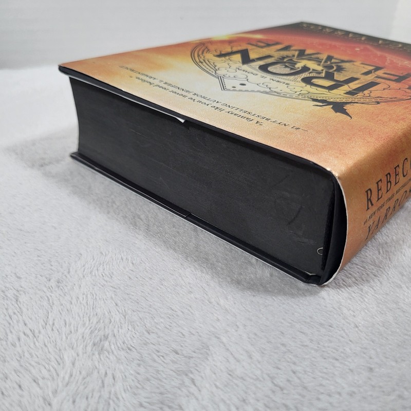 Iron Flame Rebecca Yarros Hardcover First Edition Black Sprayed Edges VERY GOOD gallery
