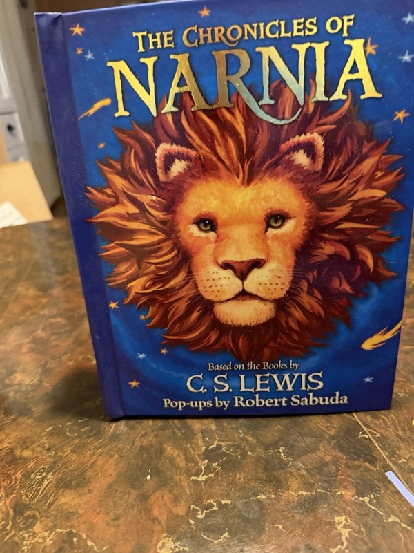 The Chronicles of Narnia Pop-Up Hardcover Illustrated Robert Sabuda
