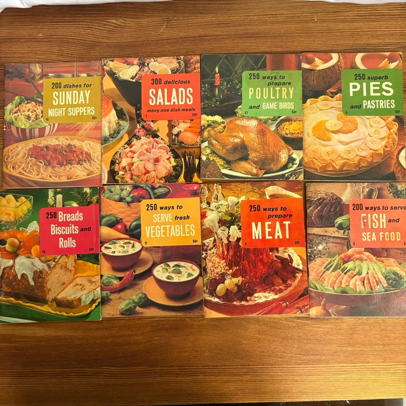 Vintage Culinary Arts Institute Cookbook Booklet Lot of 20 Consolidated Pub gallery