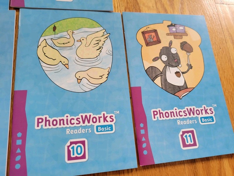 K12 PHONICS WORKS READERS BASIC LOT OF 11, Volumes 1-11 gallery