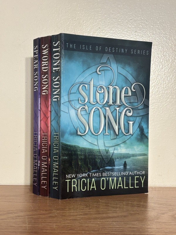 Lovewrite Publishing Lot of 3 The Isle of Destiny Series Tricia O’Malley