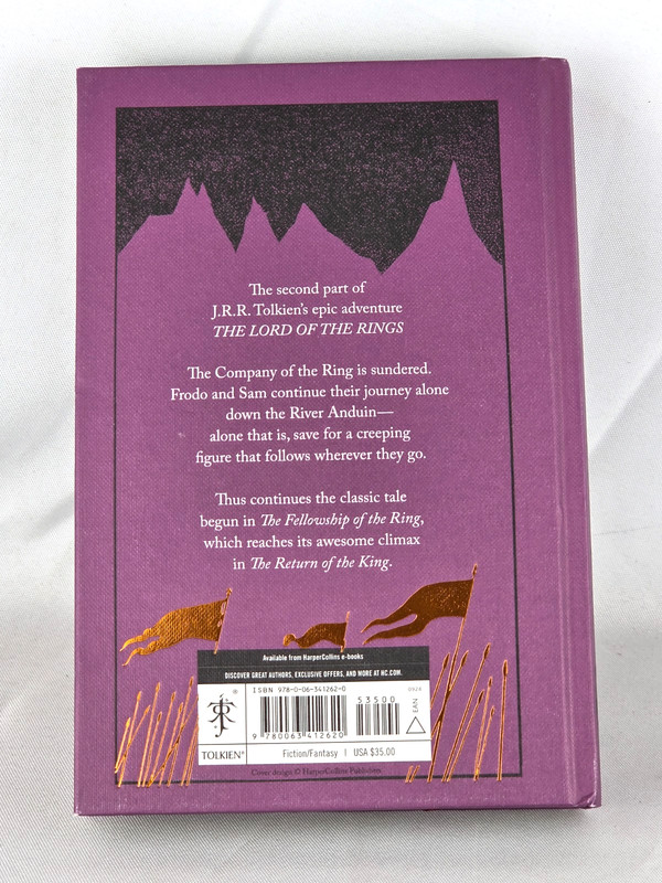 The TWO TOWERS Collector's Edition by J.R.R. Tolkien Deluxe Hardcover *Like New* gallery