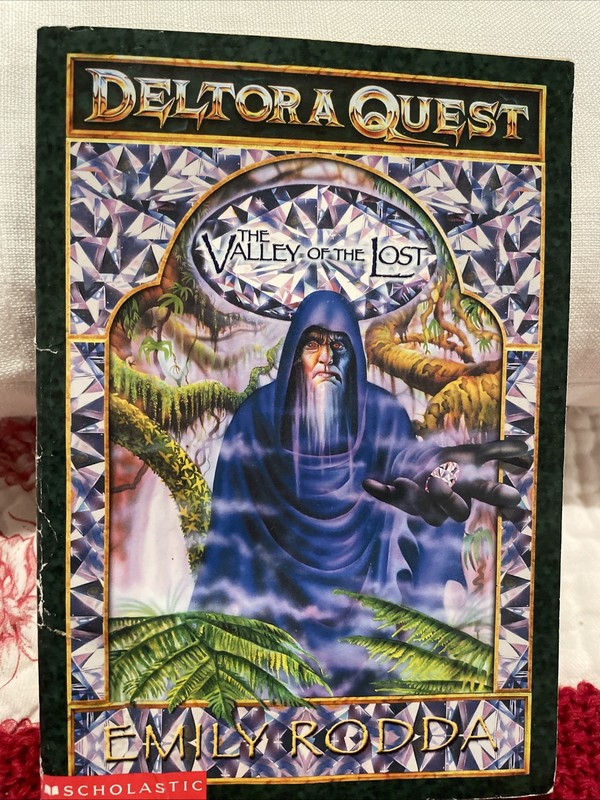 Deltora Quest Ser.: The Valley of the Lost by Emily Rodda (2001, Trade Paperback