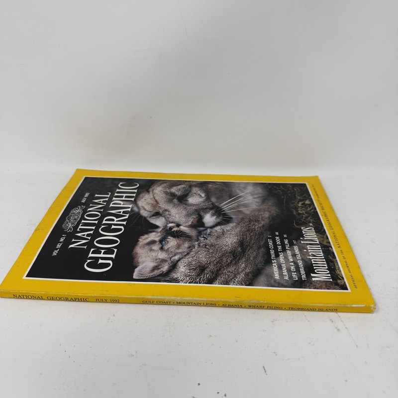 National Geographic Magazine Vintage July 1992 - Lions Albania Trobriand gallery