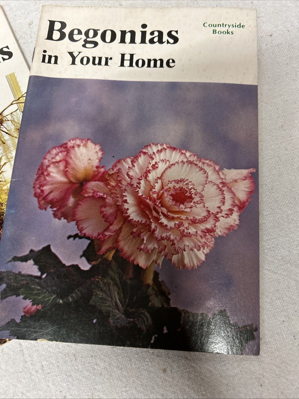 Gardening Guides VINTAGE Book 1970'S Garden And Houseplants Countryside Books gallery
