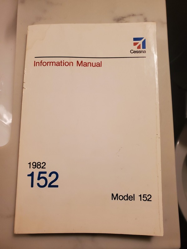 B0016GG8TY Cessna Information Manual 1982 Model 152