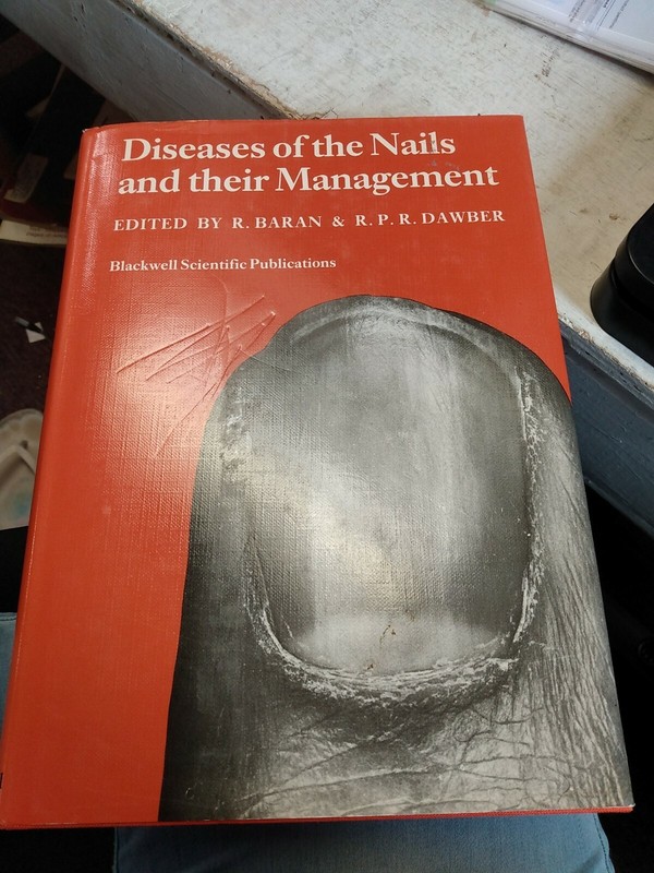 Diseases of the Nails and Their Management by Baran Hardback Book «AR»