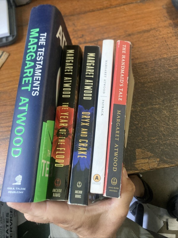Margaret Atwood – Lot of 5 the handmaid’s Tale payback the year of the flood