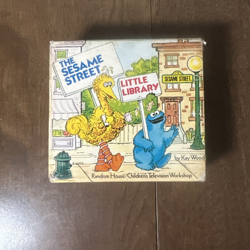 The Sesame Street Little Library Box set of 4 Books – By Kay Wood