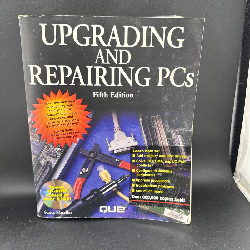 Upgrading and Repairing PC’s by Scott Mueller (1995, Hardcover)