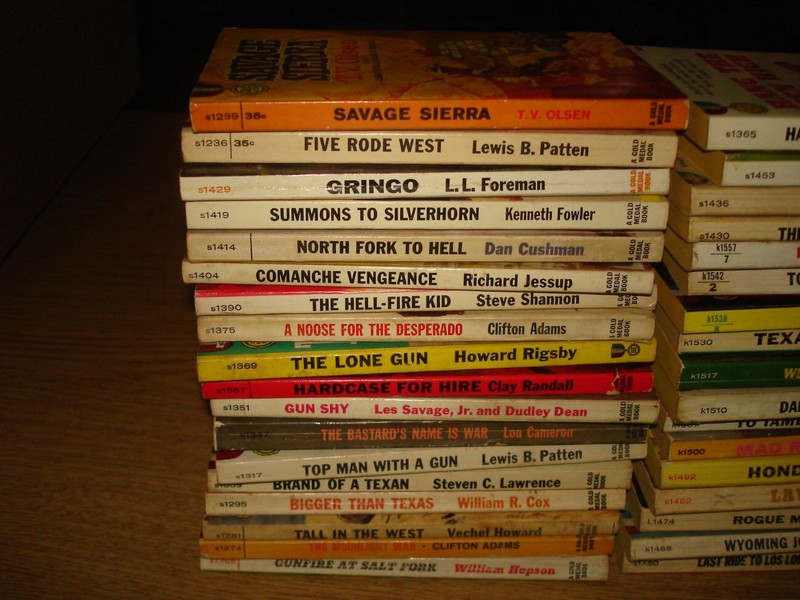 Lot of 35 Western novels Fawcett Gold Medal vintage paperbacks various 1960s gallery