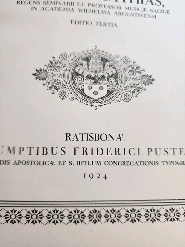 Organum Comitans Ad Proprium De Tempore Latin Mass Sheet music 1924 - 139 Pages gallery