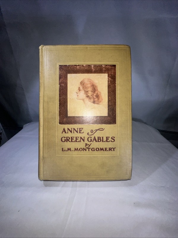 Annie Of green gables By LM Montgomery Pub By Grosset & Dunlap Good Condition