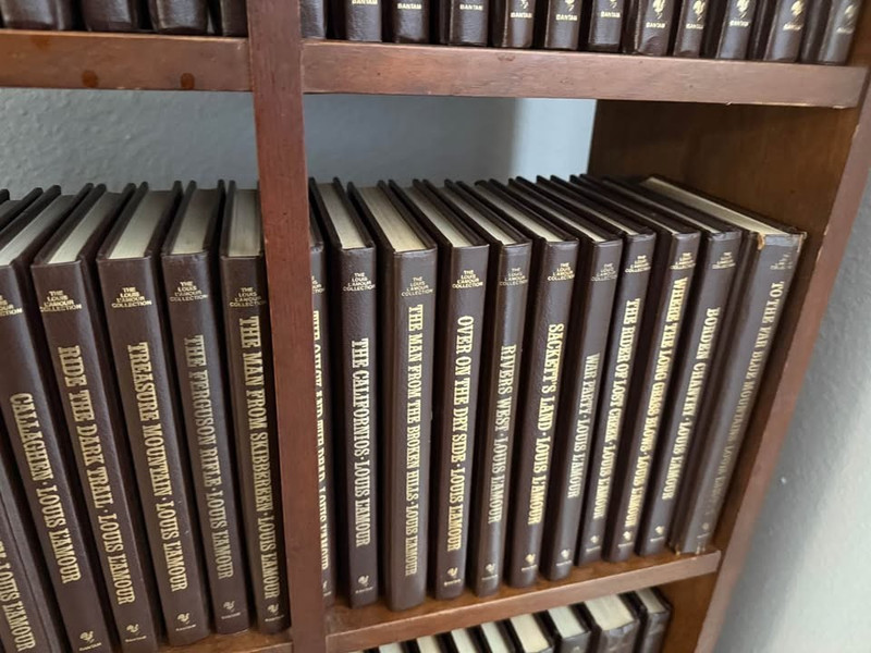 Louis L'amour LEATHERETTE Books - YOU PICK TITLES - Buy 4+, Save 15% gallery