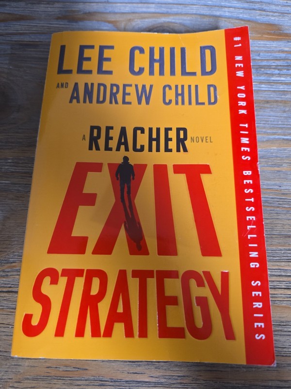 Exit Strategy: A Reacher Novel (Jack Reacher)