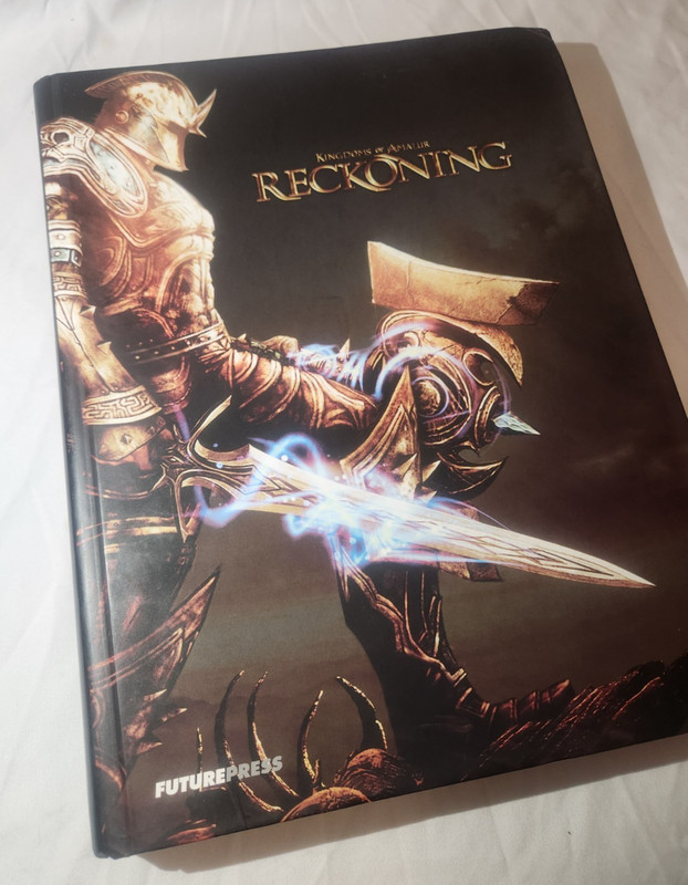 Kingdoms of Amalur: Reckoning by Future Press The Official Hardcover Game Guide