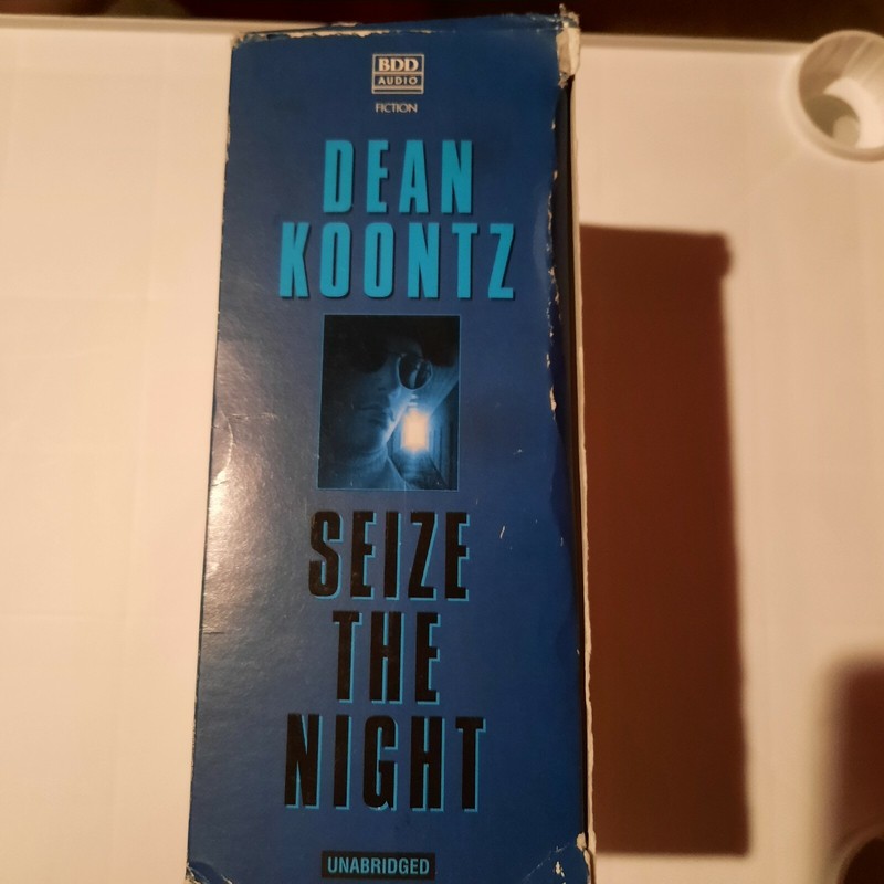 Audiobook Seize The Night By Dean Koontz 15 Hours 10 Cassettes Read By Keith Sza gallery