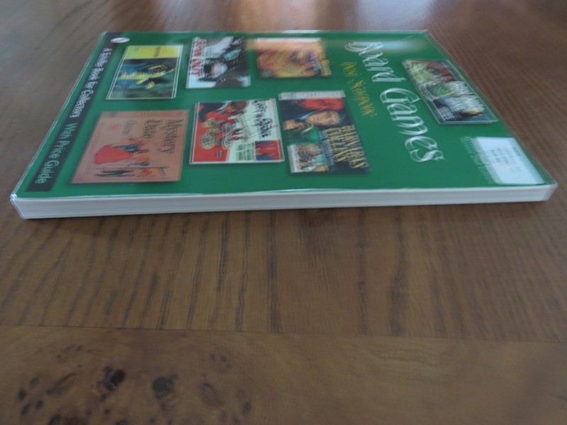 BOARD GAMES Book by Desi Scarpone Price Guide 2004 photos & identification gallery