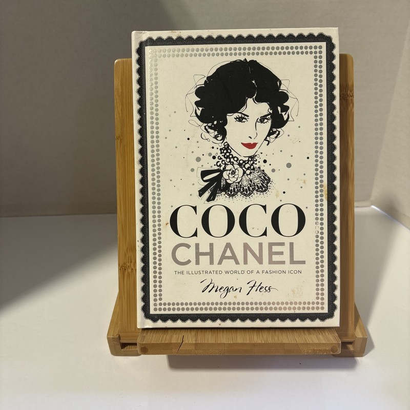 Brand New Coco Chanel : The Illustrated World of a Fashion Icon by Megan Hess