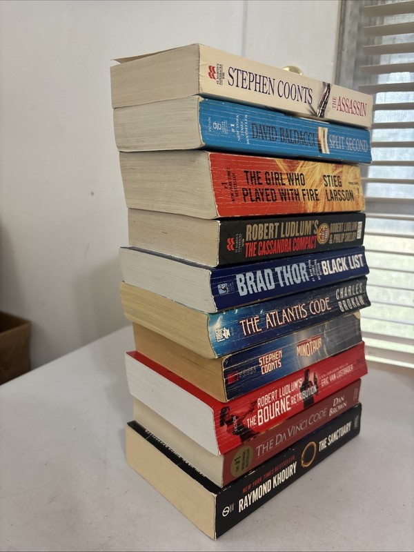 Lot of 10 - Mystery and Thrillers - Mixed Authors - FREE SHIPPING gallery
