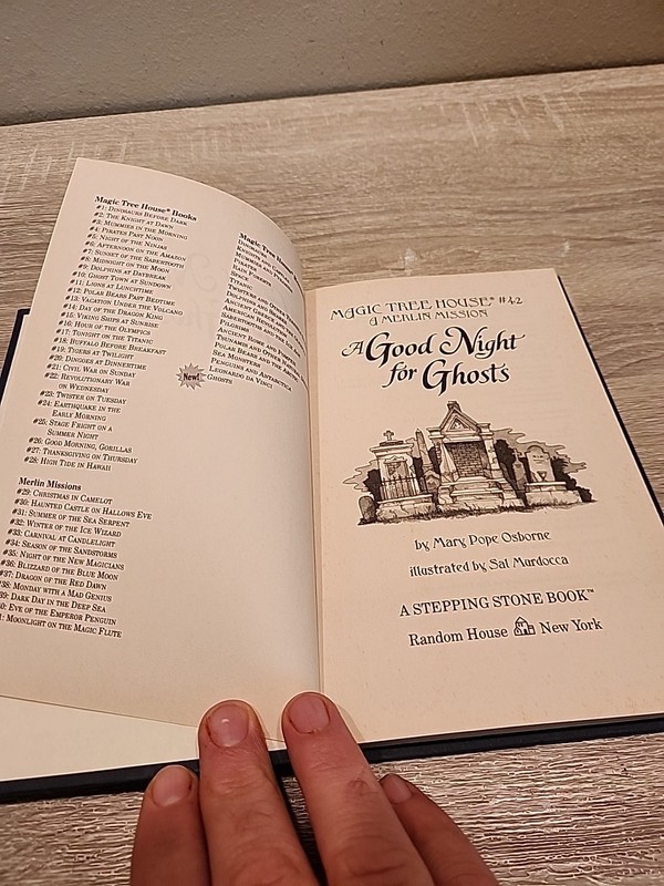 A Good Night for Ghosts; Magic Tree- Mary Pope Osborne, 9780375856488, Hardcover gallery