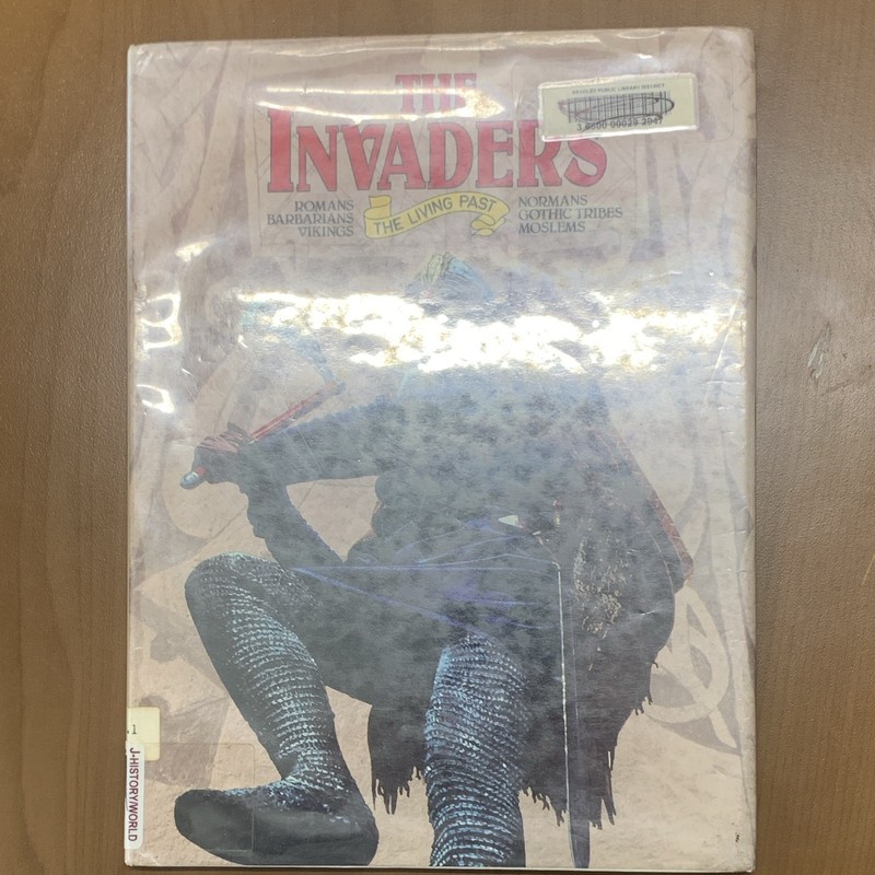 The Living Past The Invaders Hardcover 1979 Illustrated