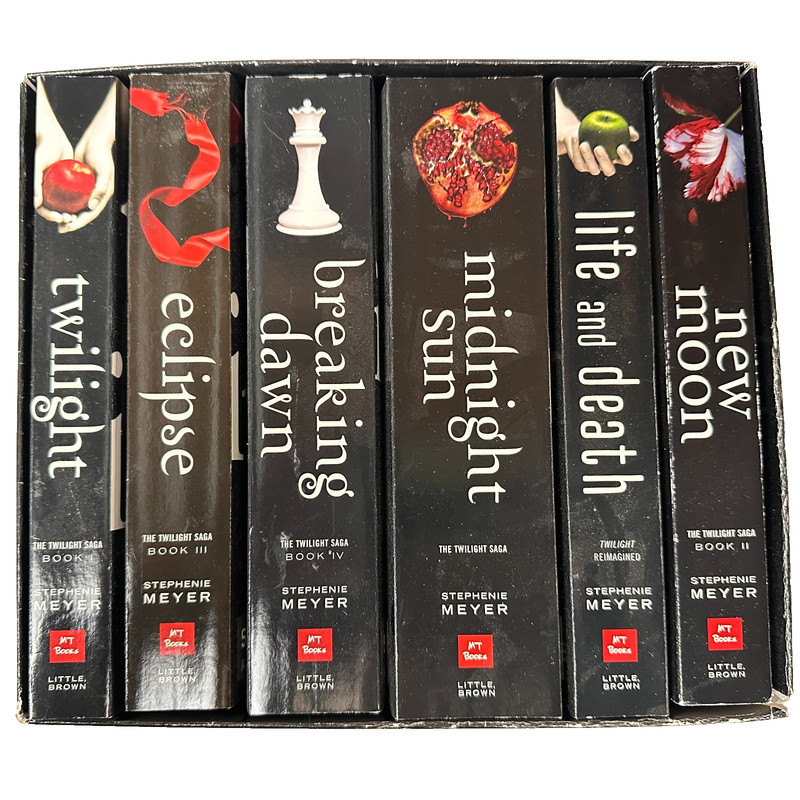 The Twilight Saga Complete Collection — Stephenie Meyer – Paperback