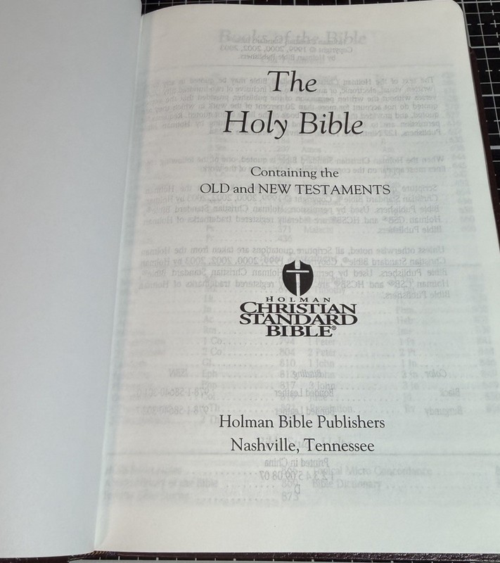 Christian Standard Bible Holman 2003 Brown Leathertouch Personal Size gallery