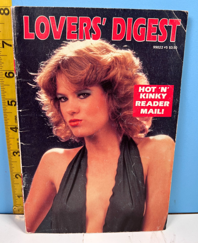 1992 Lover’s Digest #5 Pleasure Chat Pinup Booklet Printed in Canada