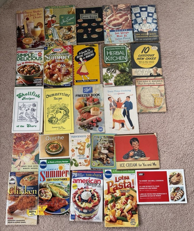 Lot of 25 Cookbooks Pamphlets Recipes Lot