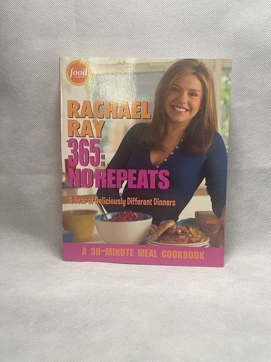 Rachael Ray 365 No Repeats Cookbook Year of Dinners 326 Pages VG
