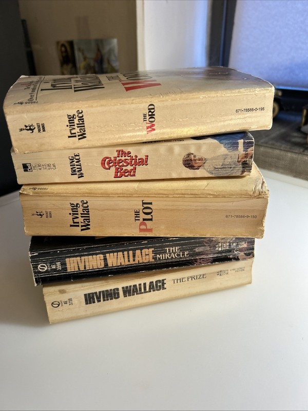 Lot of 5 Paperbacks by Irving Wallace 2933