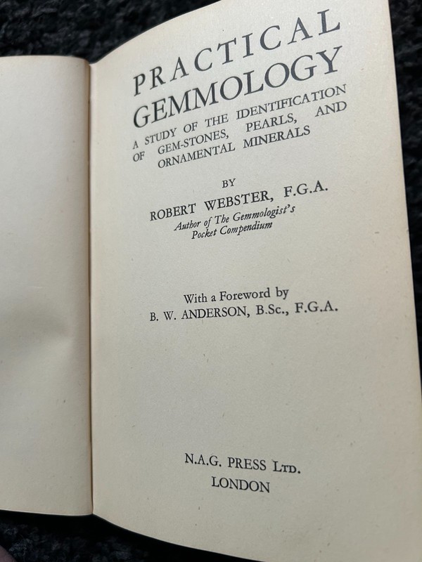 Vintage Practical Gemmology by Robert Webster F.G.A. Hardback Gemology Book gallery